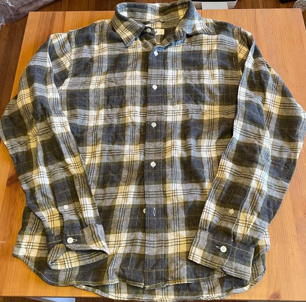 Buck Mason Mens Field Flannel Plaid Button Down Shirt Navy Green Fits Size M